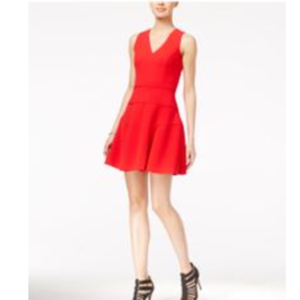 Red Dress - Picture 3 of 4